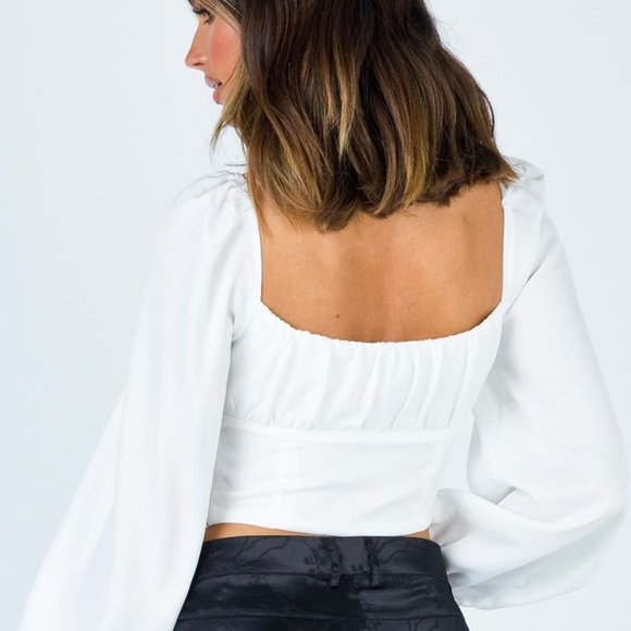 ✔️#94 NWOT PRINCESS POLLY ARIAH LONG SLEEVE TOP - Picture 4 of 7